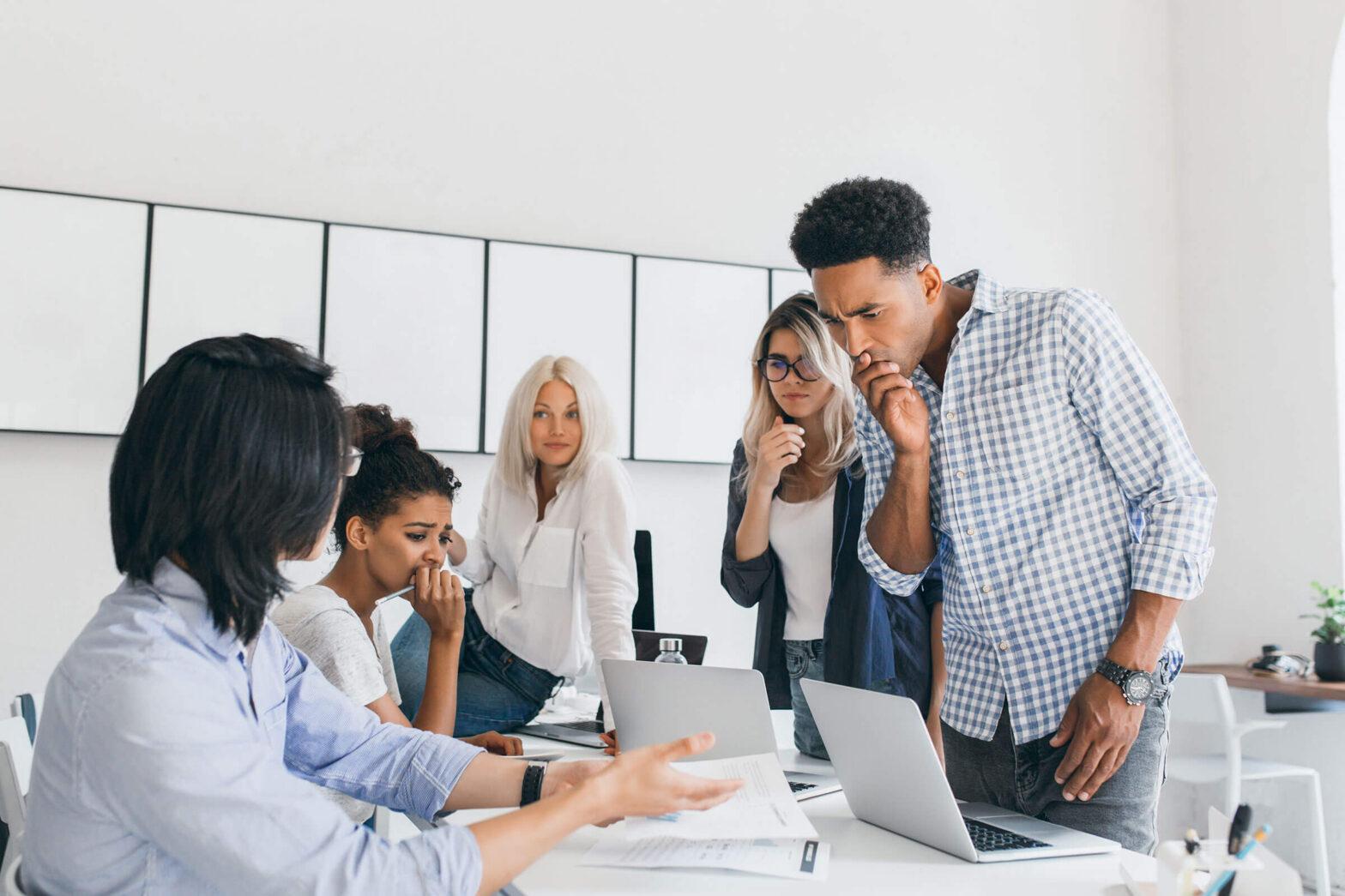 10 PowerPoint Presentation Blunders Your Audience Hates